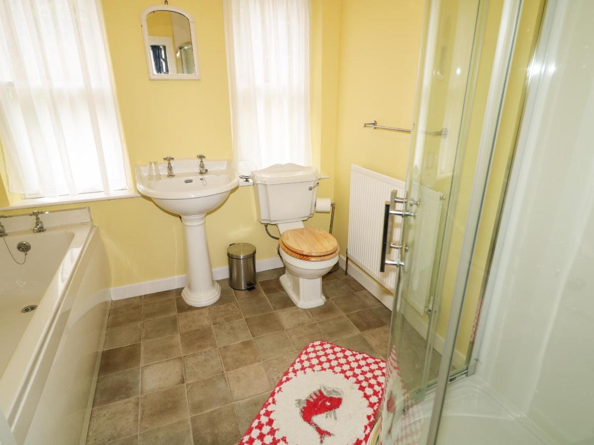 Carriguisnagh Villa บัลลีคาสเซิล ภายนอก รูปภาพ